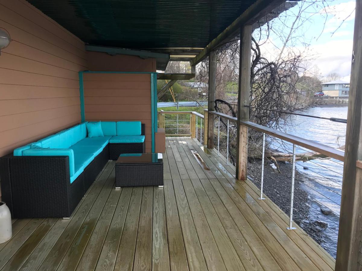 Hudson Riverfront Home Catskill Extérieur photo