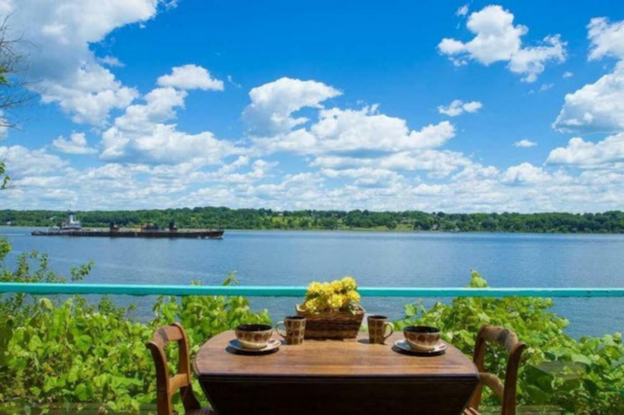 Hudson Riverfront Home Catskill Extérieur photo